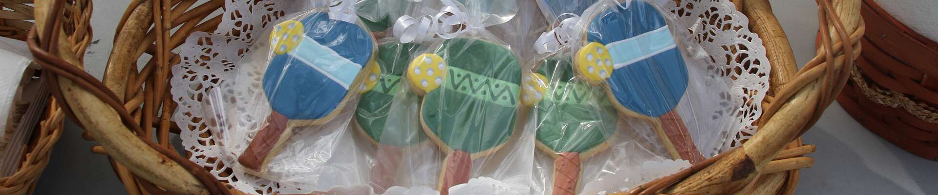 Click to show or hide the buttons